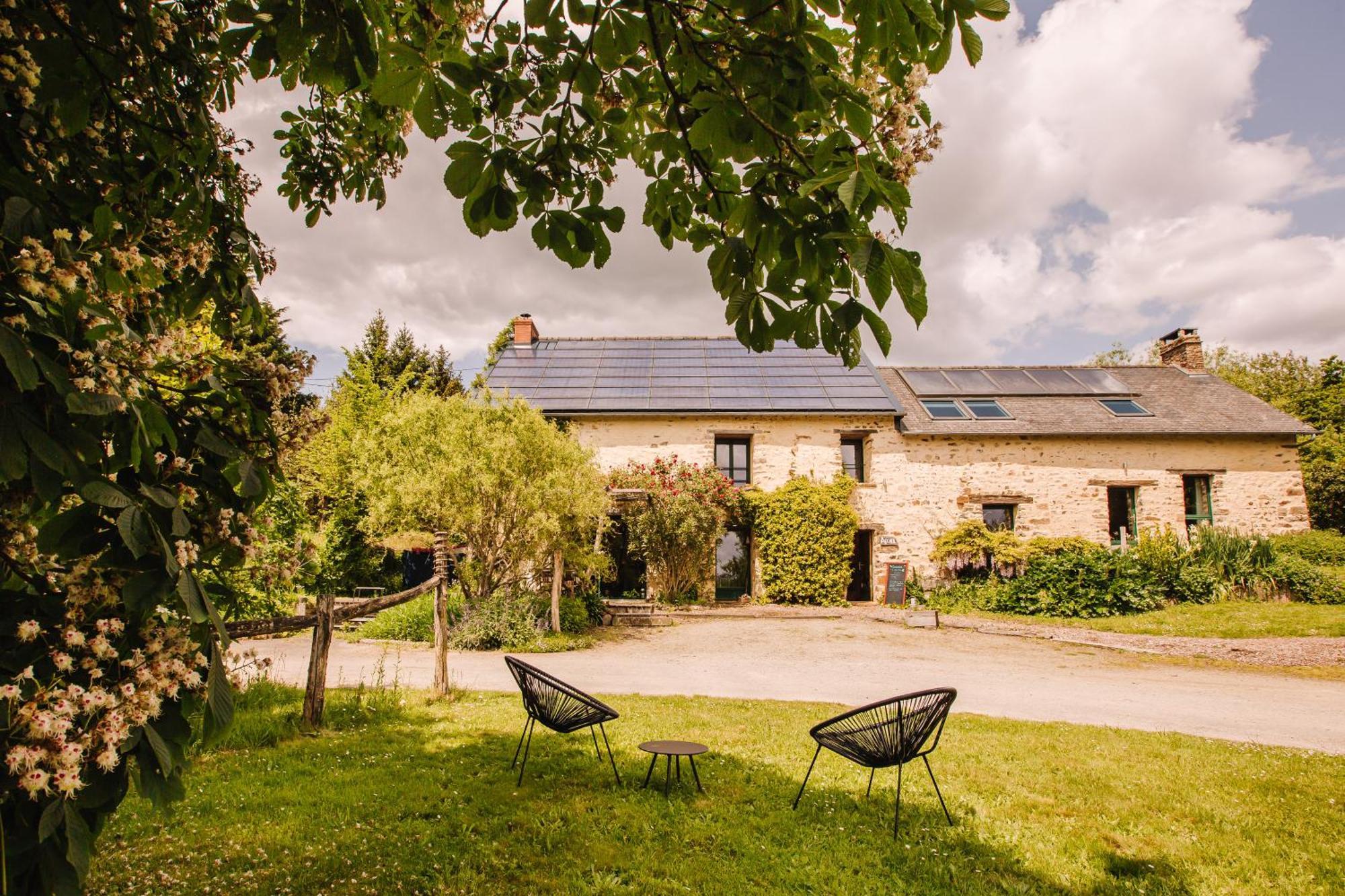 Ecolodge La Belle Verte Saint-M'herve Exterior photo